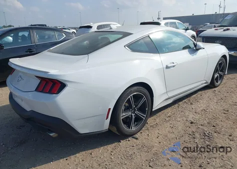 2025 Ford Mustang Ecoboost Premium Fastback z USA, uszkodzony, nr VIN 1FA6P8TH8S5120842